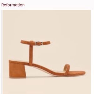 REFORMATION🍁🍂Mallory Sandal camel color